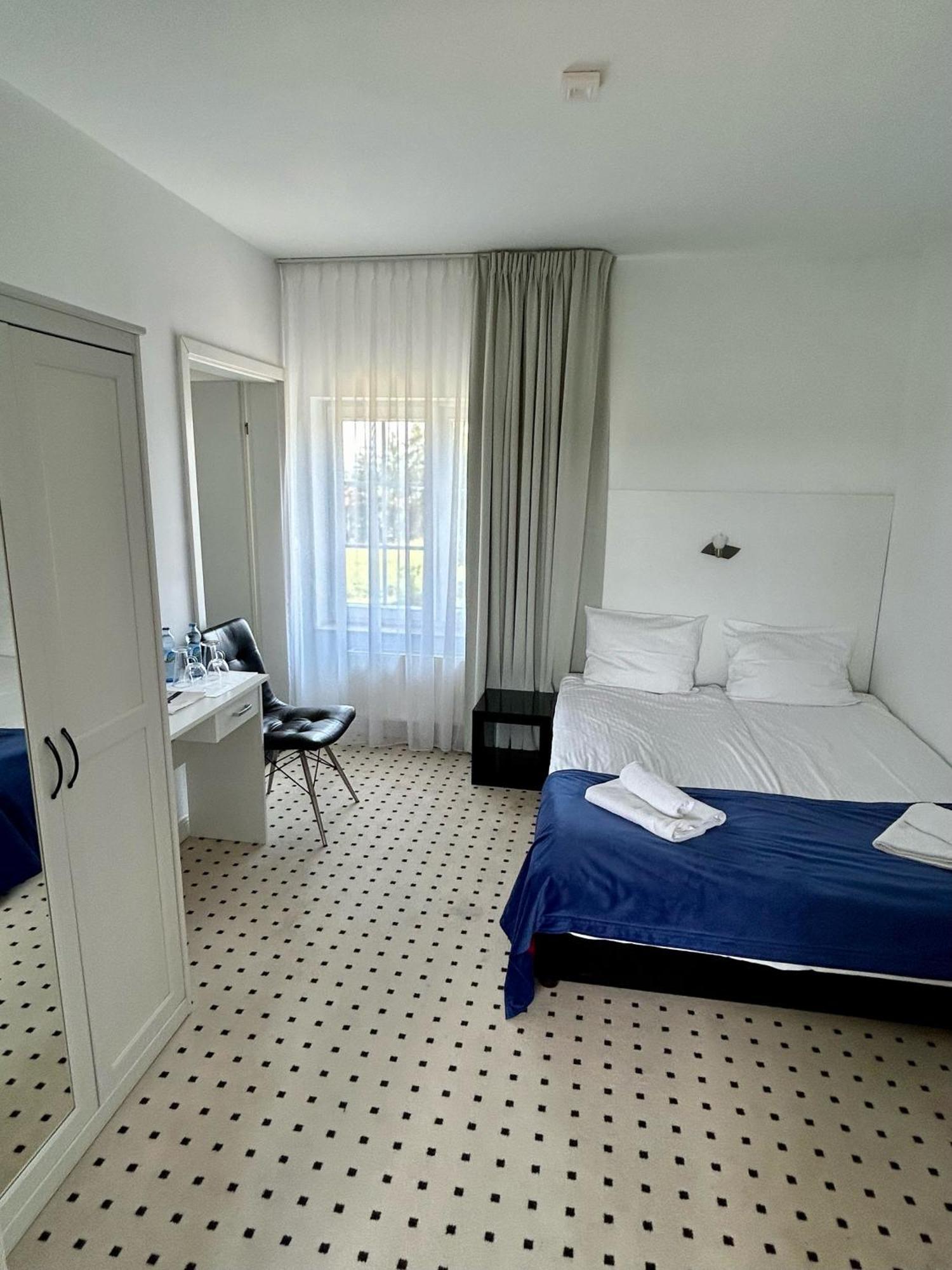 Apartamenty M&M Mikołajki Exteriör bild